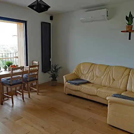 Debina Z Widokiem * Познань