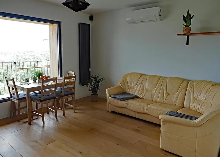 Debina Z Widokiem * ポズナン